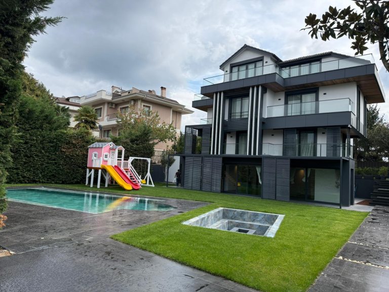 WhatsApp Image 2025 09 28 at 12.54.51 768x576